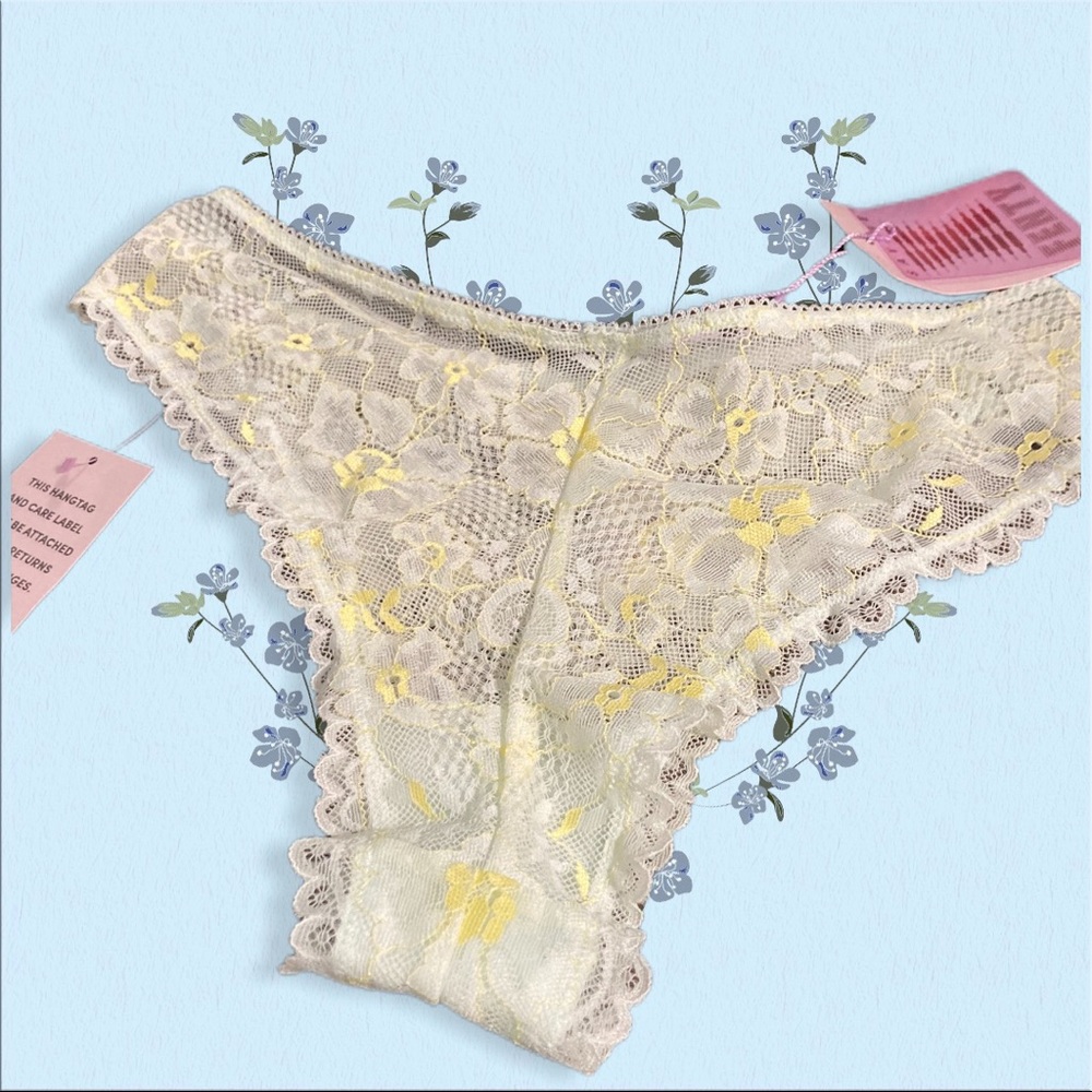 NWT Savage X Fenty Floral Laced Up Cheeky Panty in a Light Green Size Small.